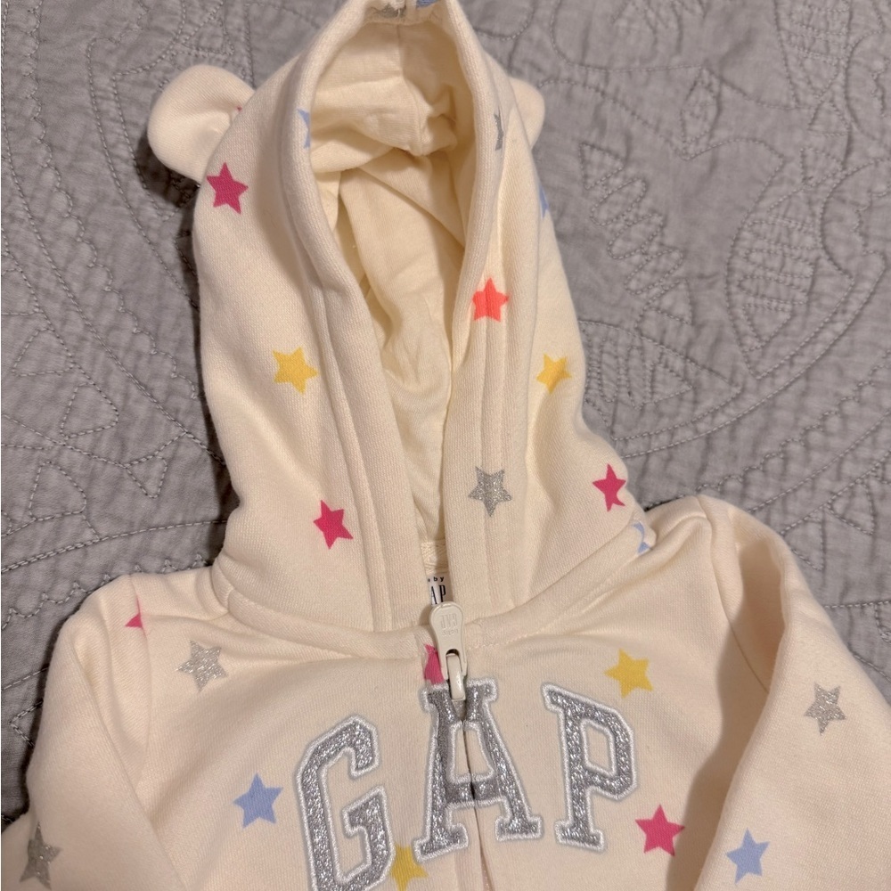 NWT GAP BabyGap Logo Zip Hoodie with Multicolor Stars 0-3 Months - Picture 2 of 5